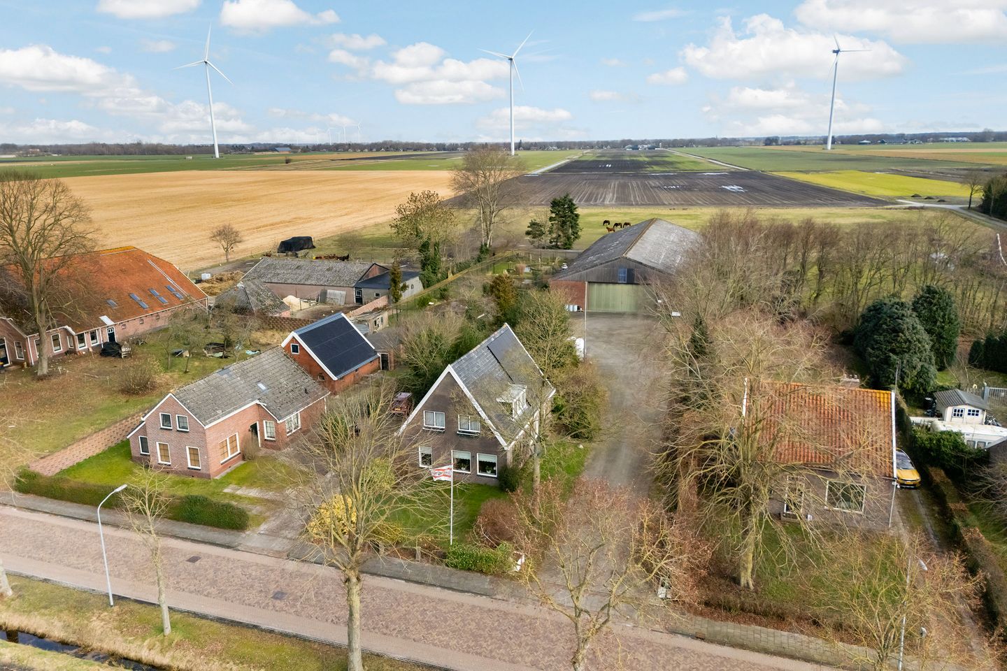 View photo 2 of Veenakkers 44