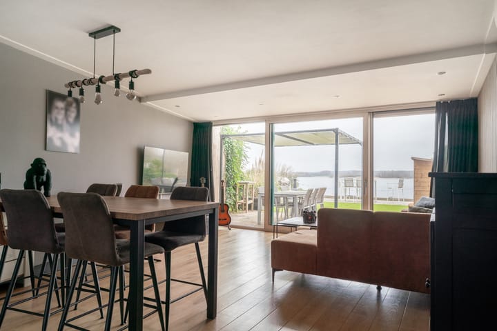 Giese Pan 45 main image