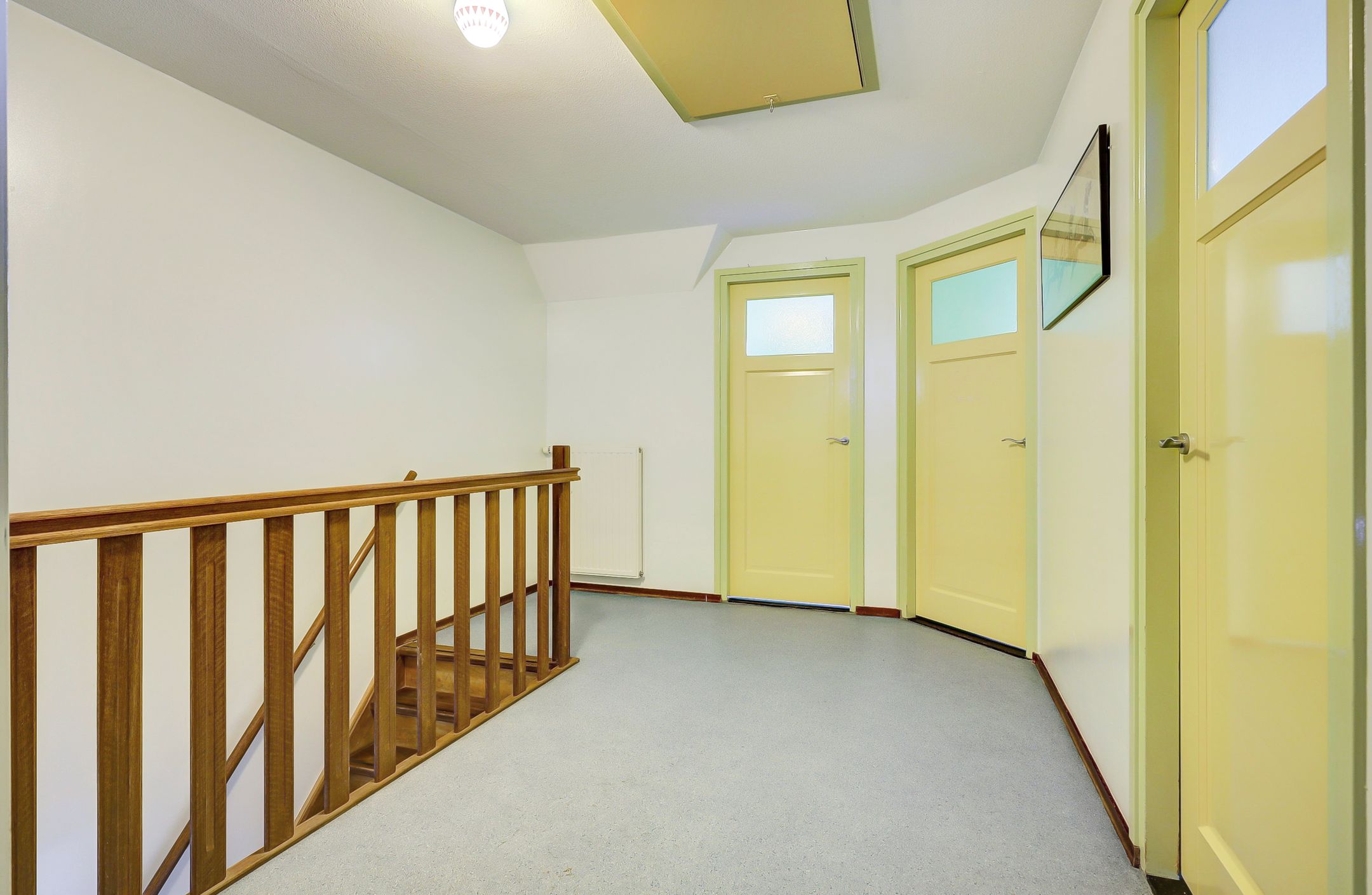 Spacious semi-detached home with pool in rural Oploo — 24