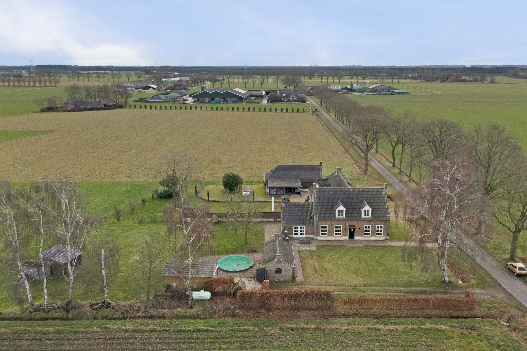 Spacious semi-detached home with pool in rural Oploo — 44