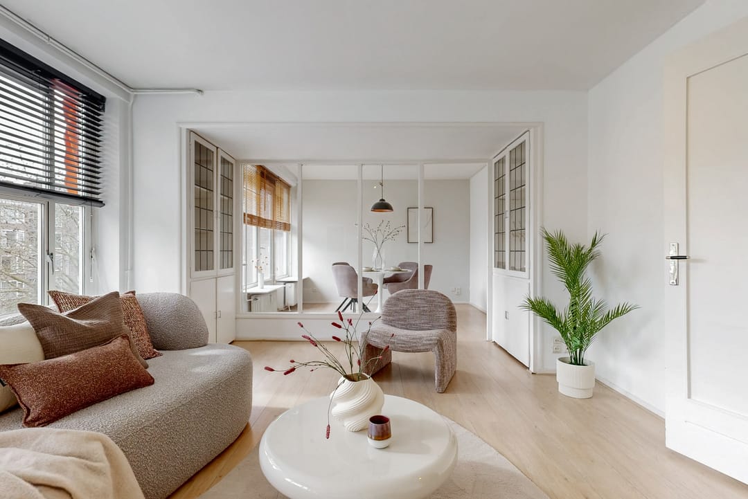 Stadsappartement met licht, comfort en een zonnig balkon in Rotterdam