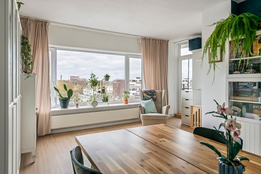 Photo 2 of Van Eysingalaan 70