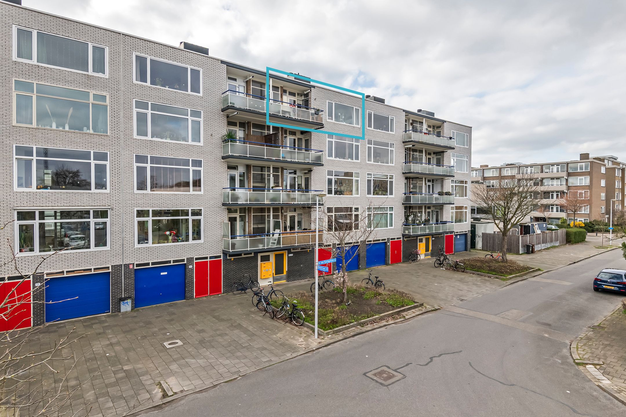 Photo 3 of Van Eysingalaan 70