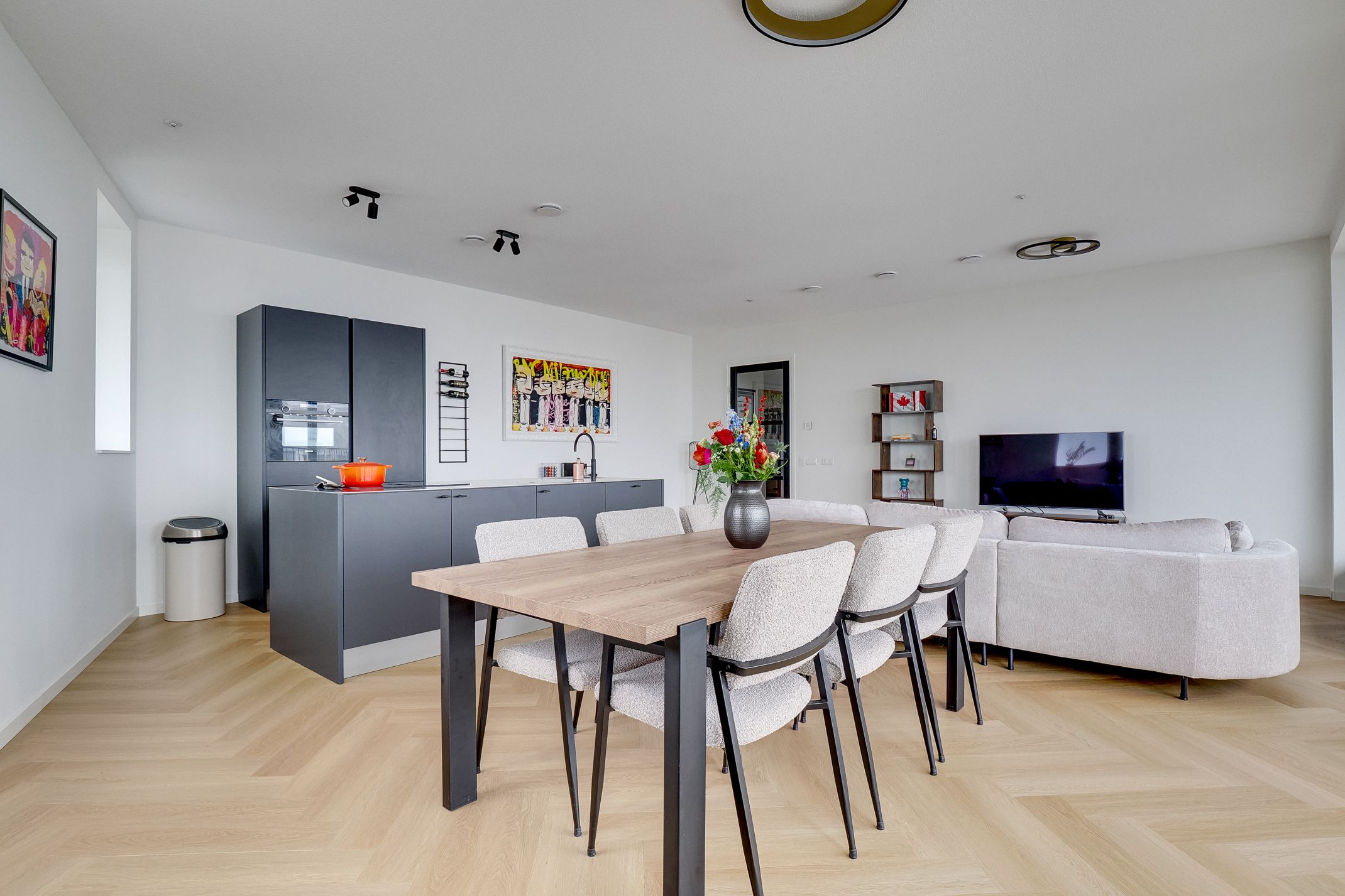 Foto 18 van Hoola van Nootenstraat 388