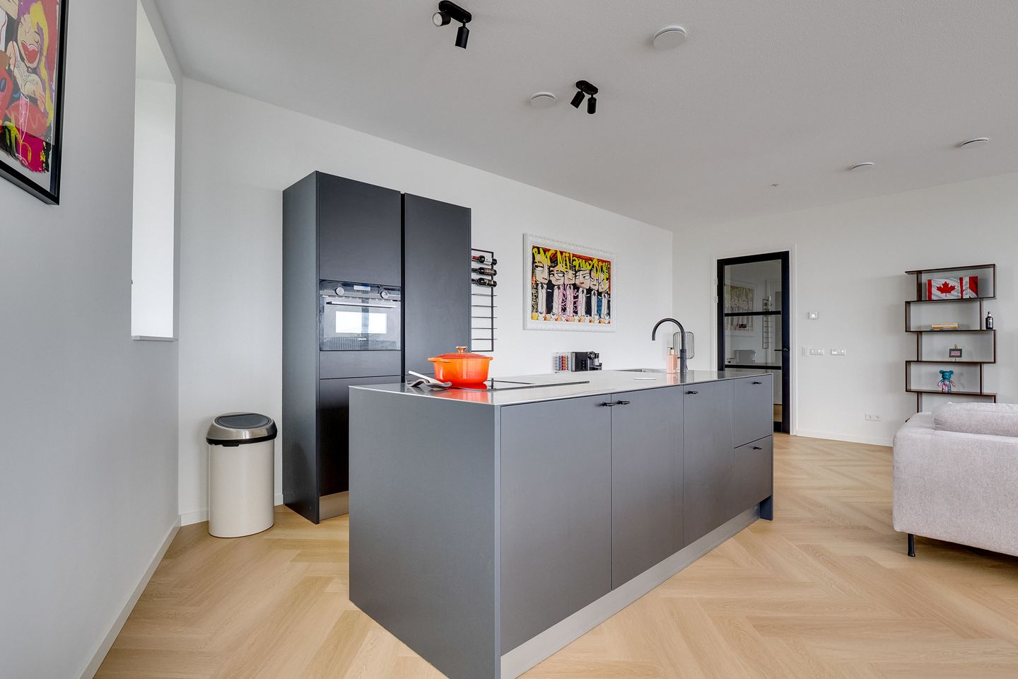 Foto 19 van Hoola van Nootenstraat 388