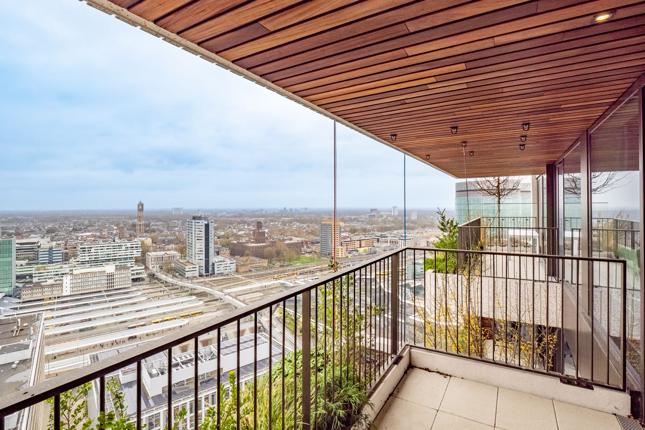 Foto 30 van Hoola van Nootenstraat 388