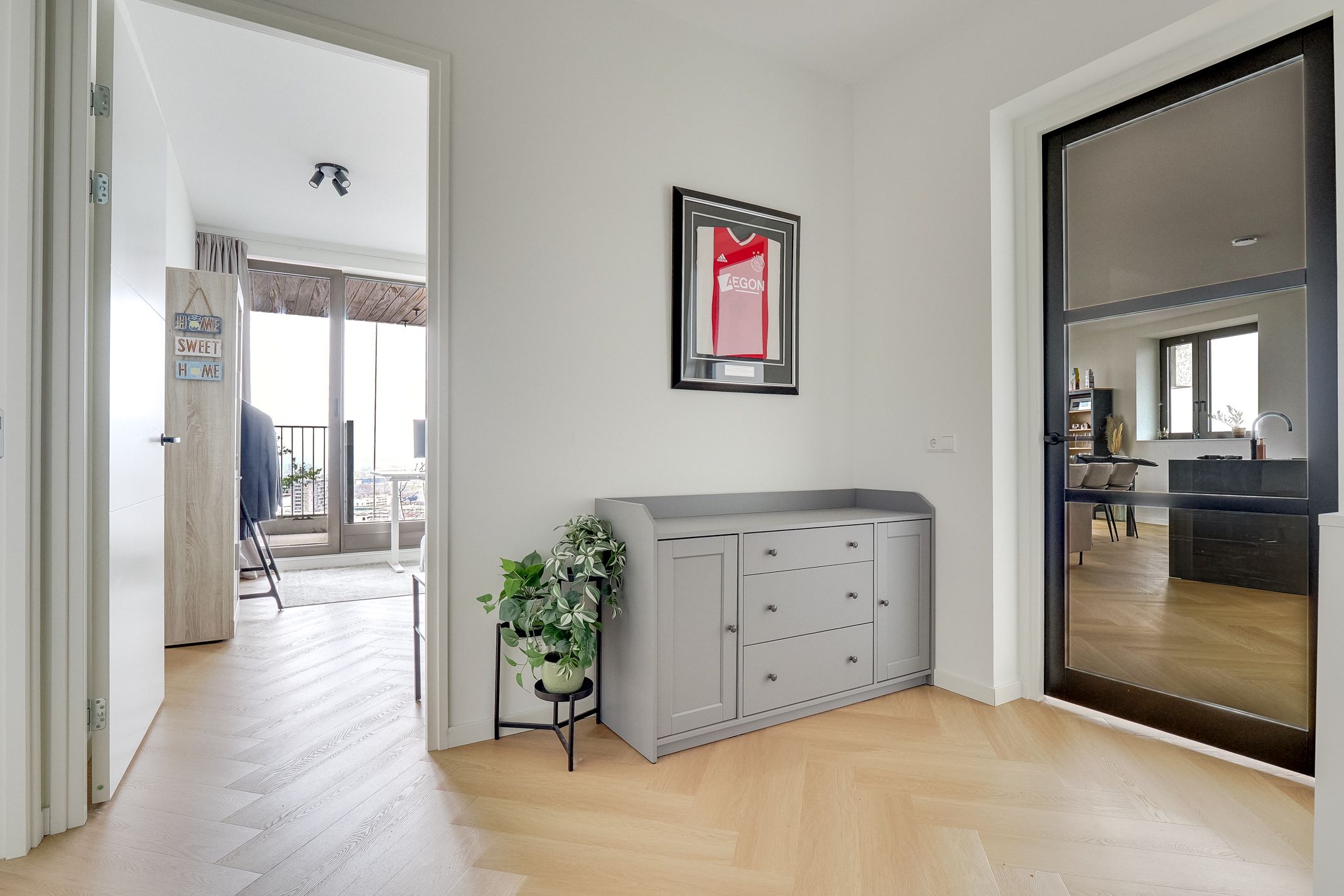 Foto 33 van Hoola van Nootenstraat 388