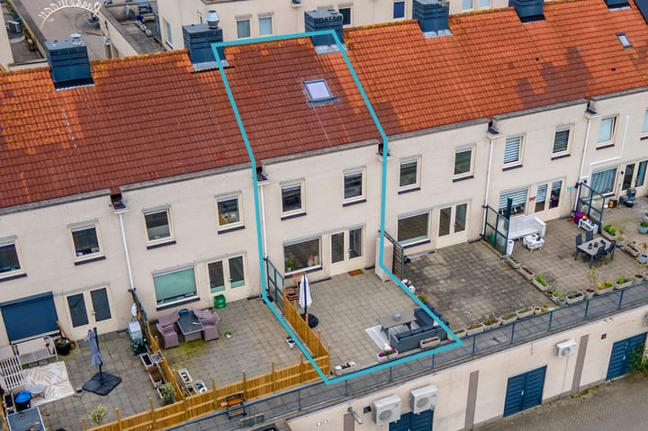 Photo 3 of Kamperfoelie 30