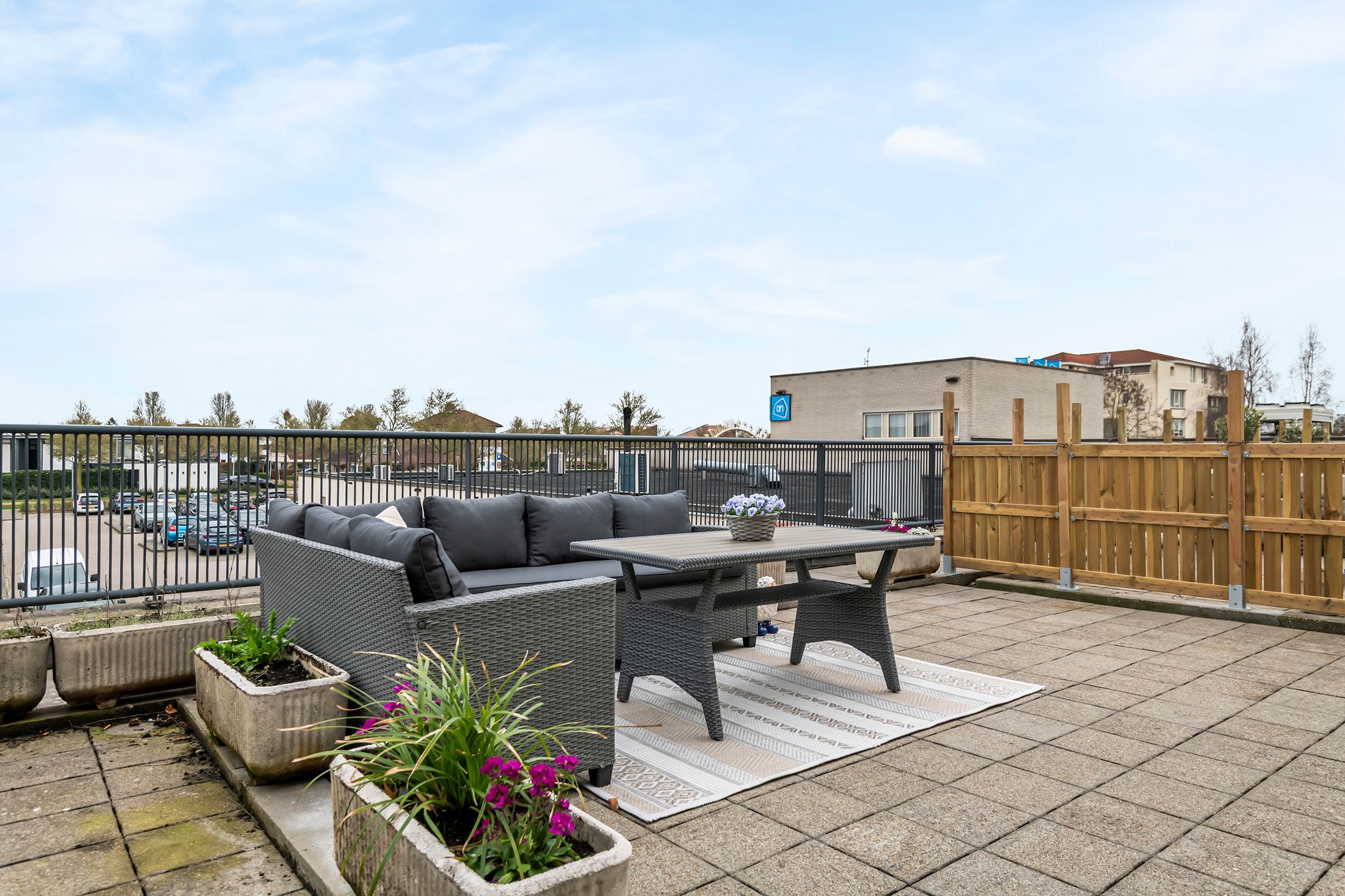 Photo 36 of Kamperfoelie 30