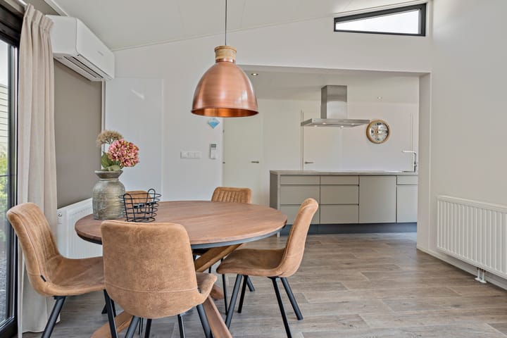 Photo 2 of Randmeerweg 14-0015