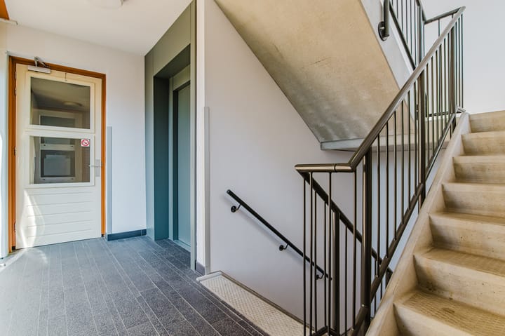 Photo 5 of Burgemeester Selhorststraat 6-C