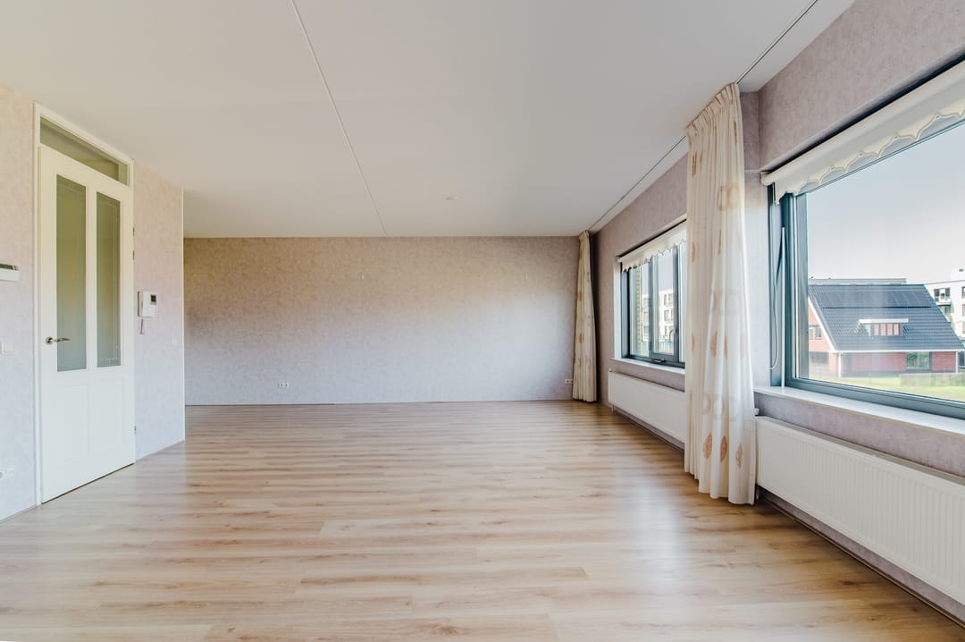 Photo 11 of Burgemeester Selhorststraat 6-C