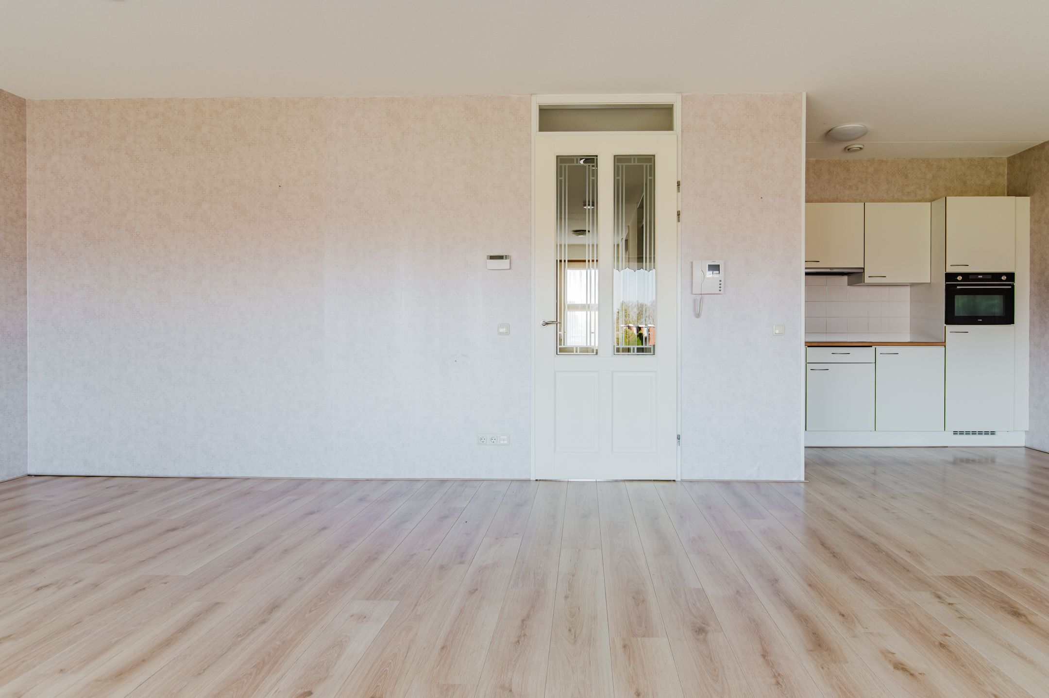 Photo 9 of Burgemeester Selhorststraat 6-C