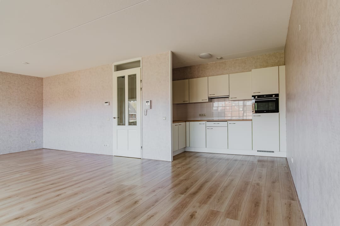 Photo 13 of Burgemeester Selhorststraat 6-C