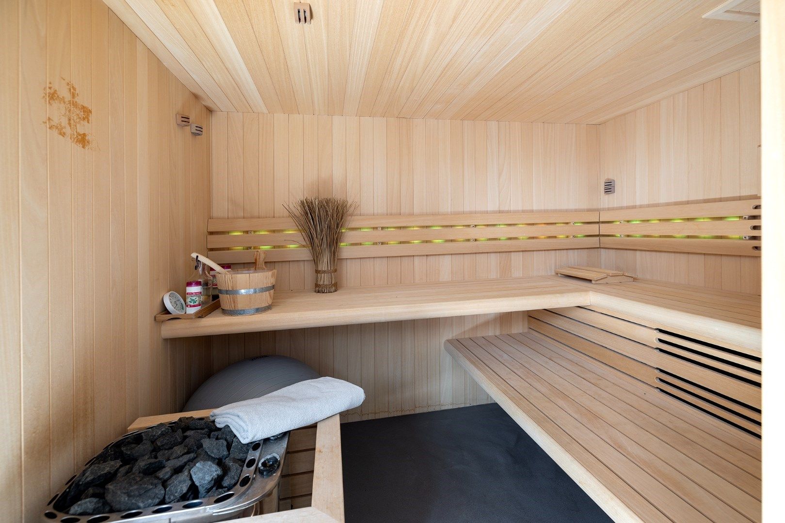 Foto 15 van Zuidbuurtseweg 1