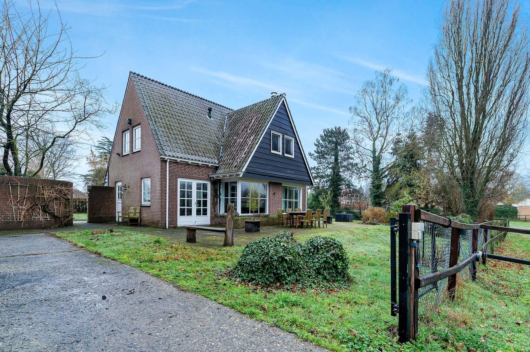 Photo 54 of Bossestraat 27