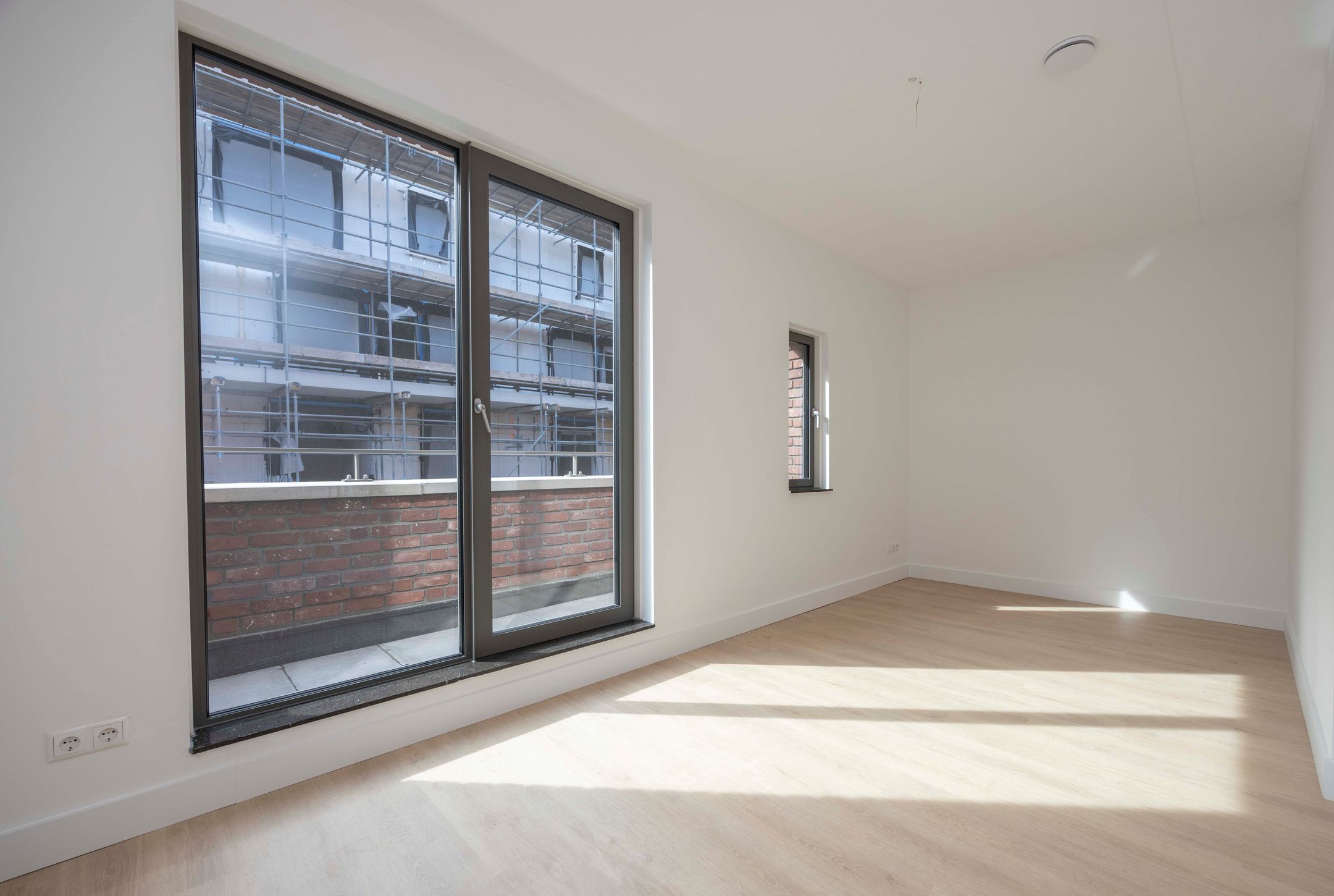 Photo 21 of Limanstraat 62