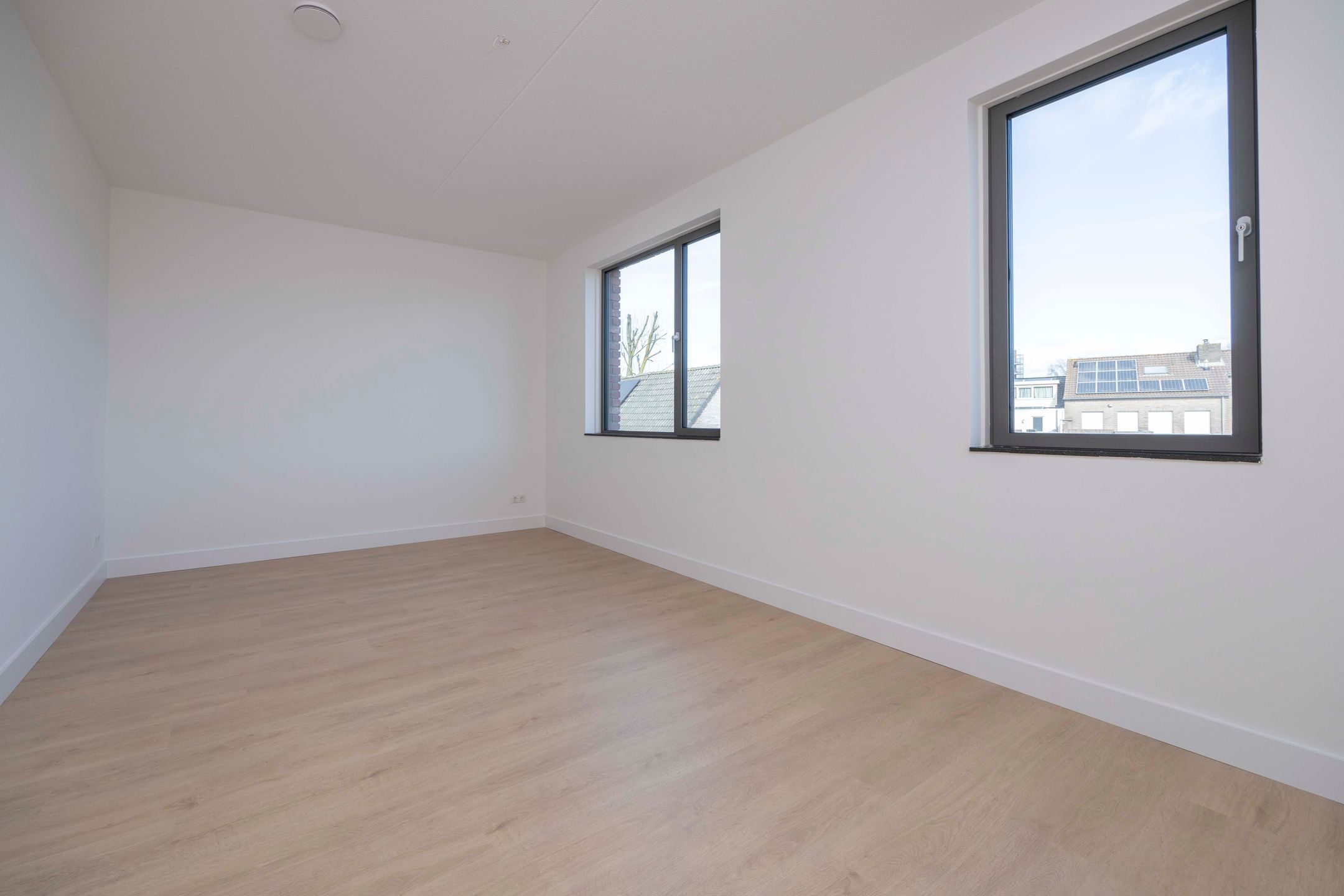 Photo 24 of Limanstraat 62