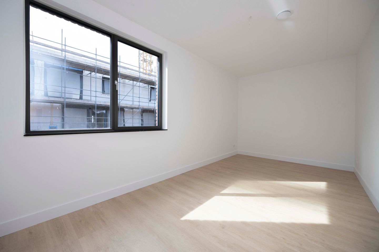 Photo 29 of Limanstraat 62