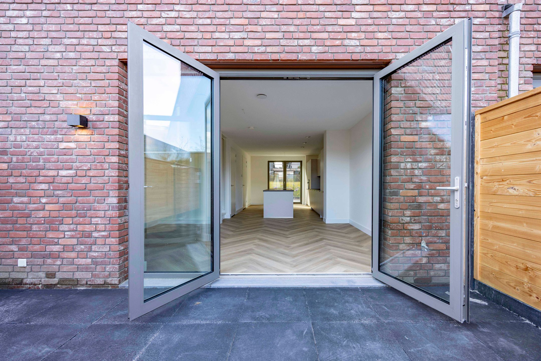 Photo 42 of Limanstraat 62