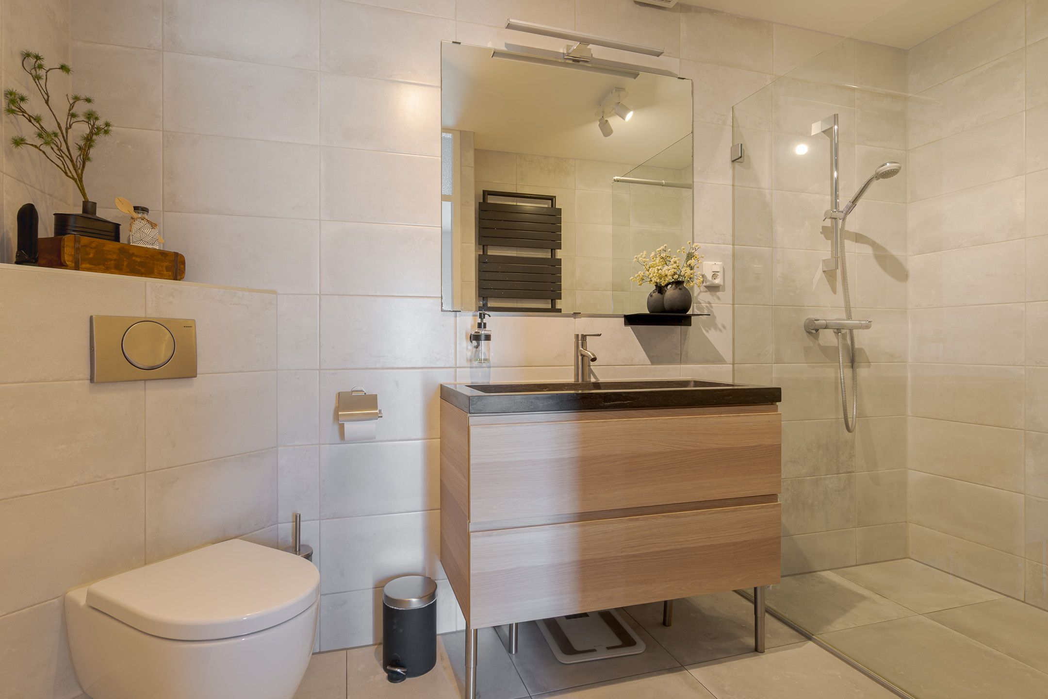 Foto 42 van Koninginnepage 24