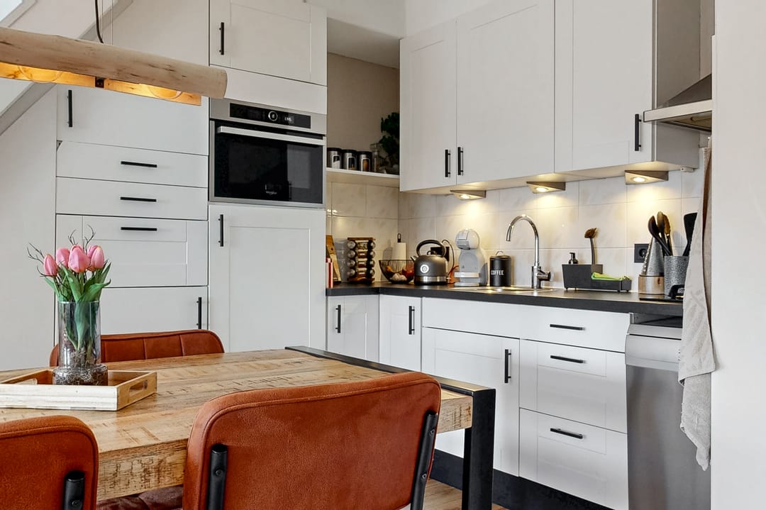 Photo 8 of Achterdorpsstraat 12-B