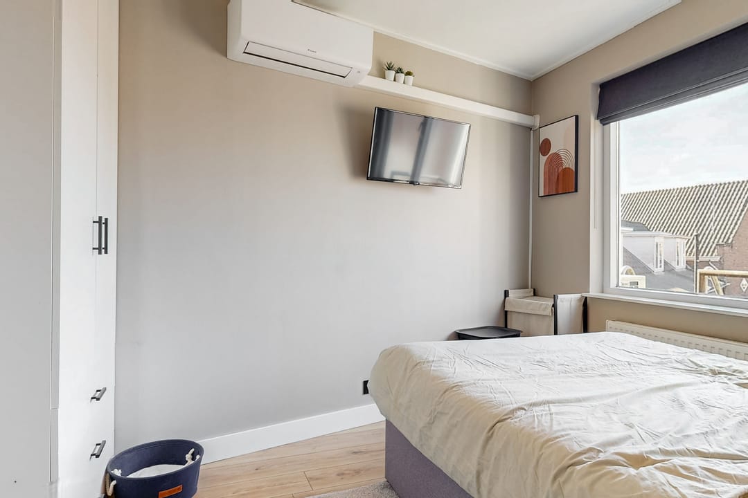 Photo 11 of Achterdorpsstraat 12-B