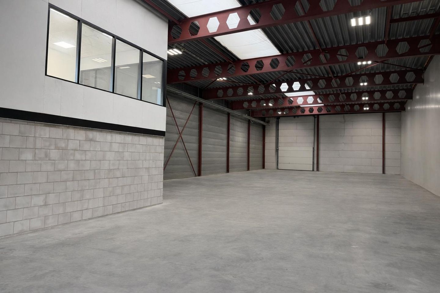 View photo 3 of Mon Plaisir 6-K