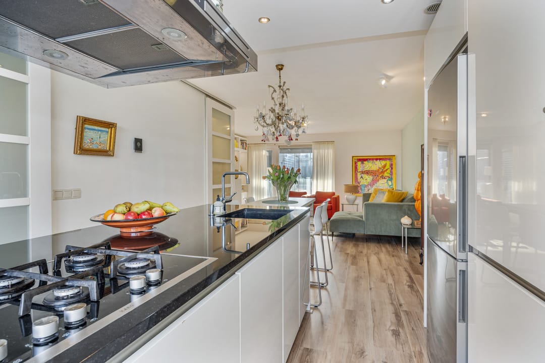 Photo 7 of Weegbree 31