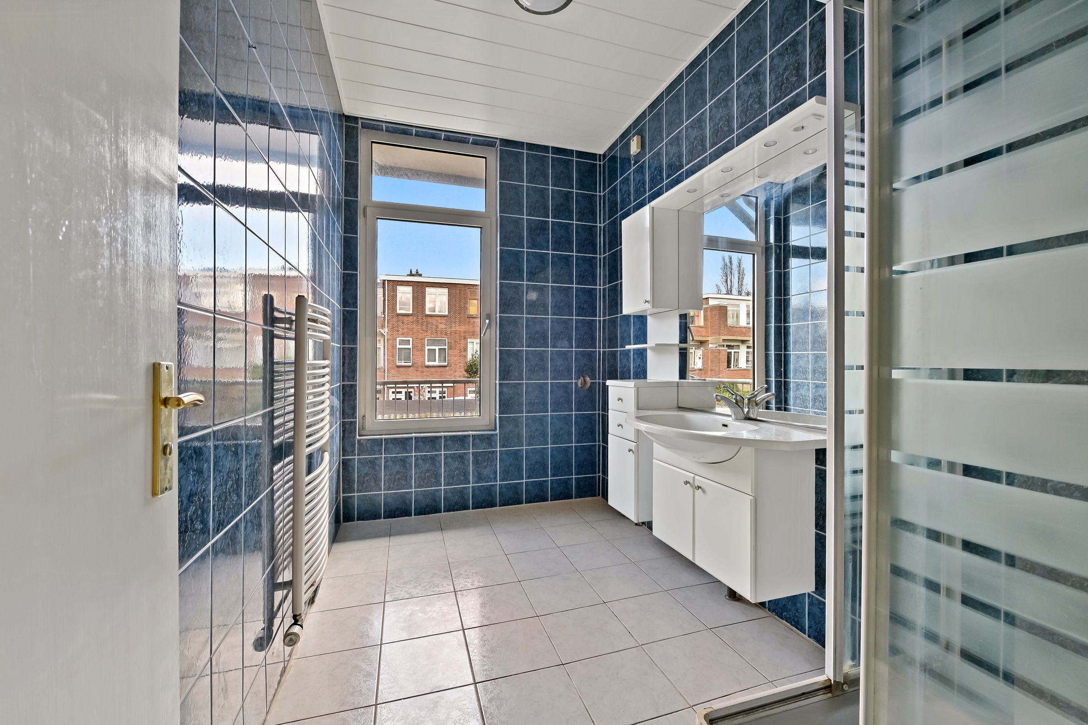 Charming 3-Room Apartment with Balcony in Heesterbuurt — 14