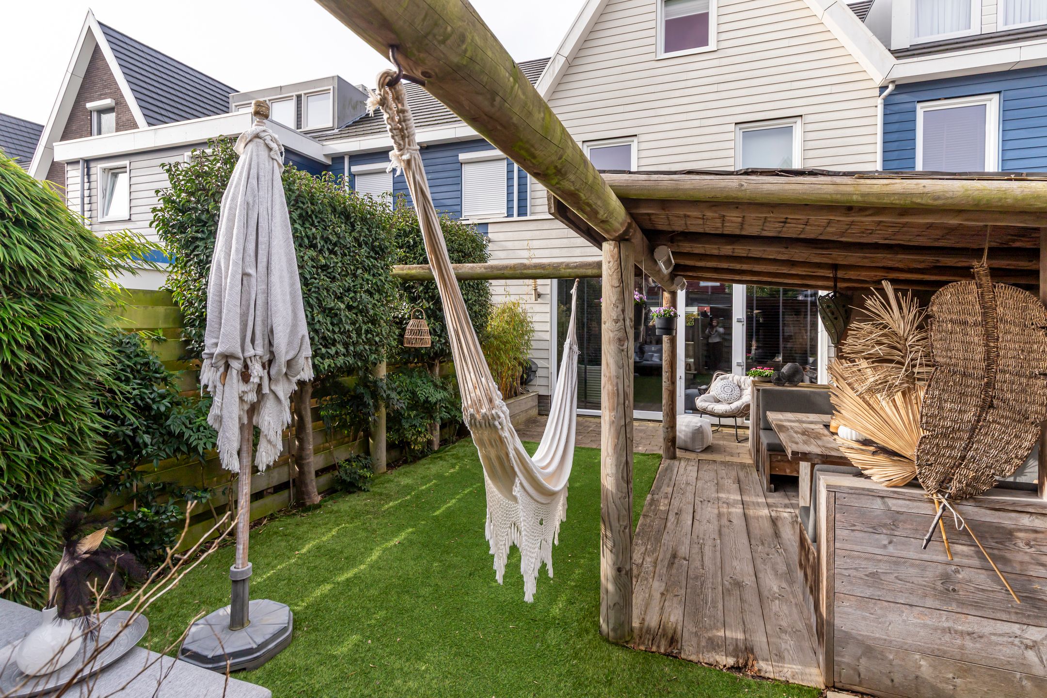 Spacious Scandinavian Style Family Home with 5 Bedrooms in Wateringse Veld — 24