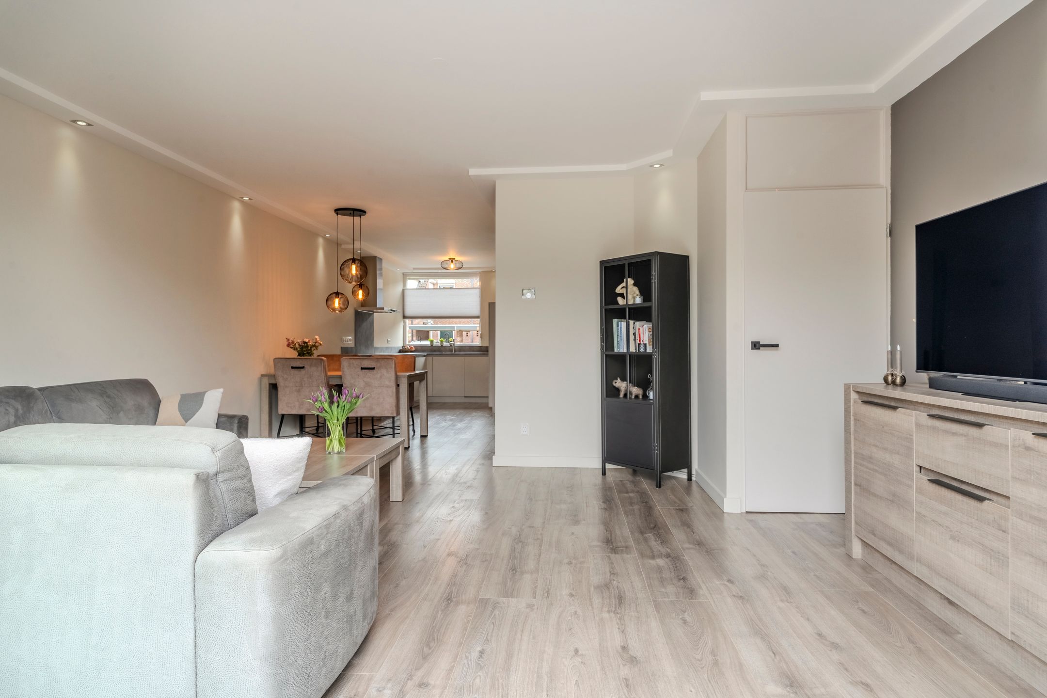 Photo 6 of Jan van Scorelstraat 45