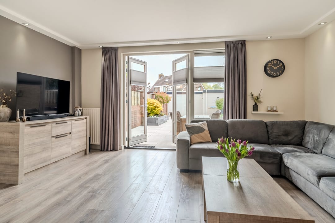 Photo 8 of Jan van Scorelstraat 45