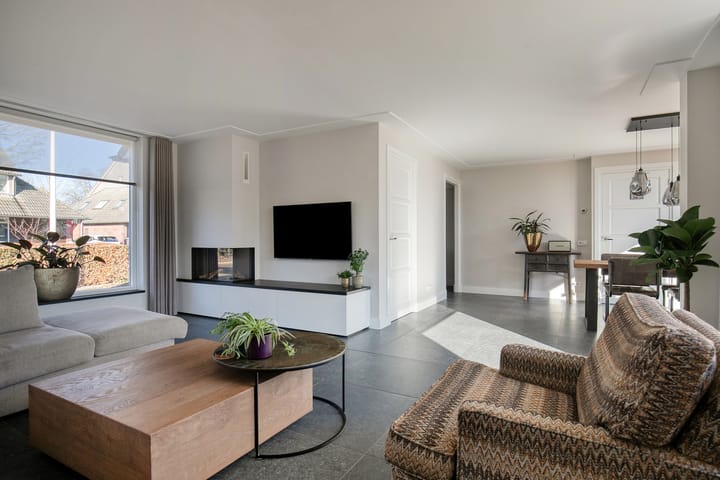 Photo 3 of Walter Pompelaantje 2