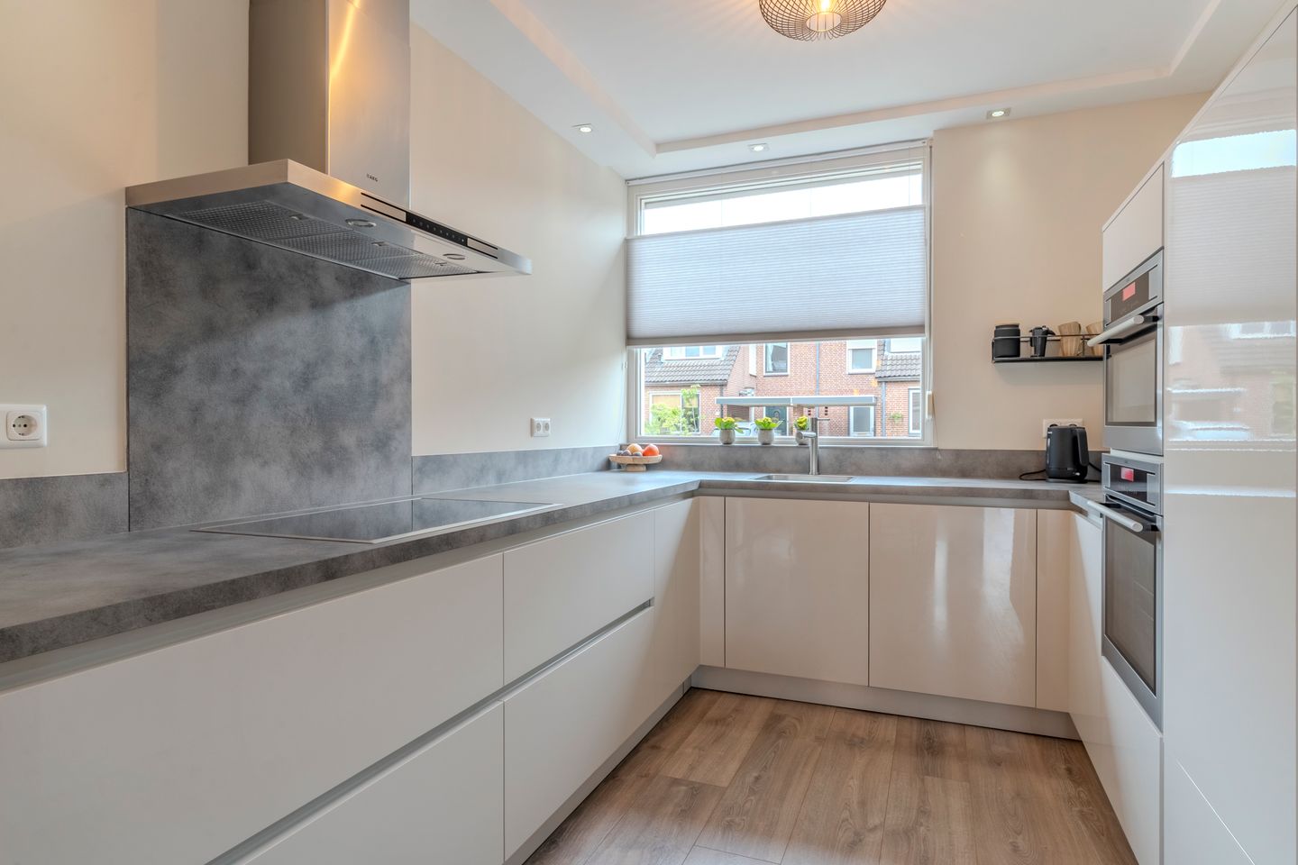 Photo 14 of Jan van Scorelstraat 45