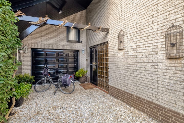 Vrijstaande woning te koop: Ridderstraat 2, Woerden