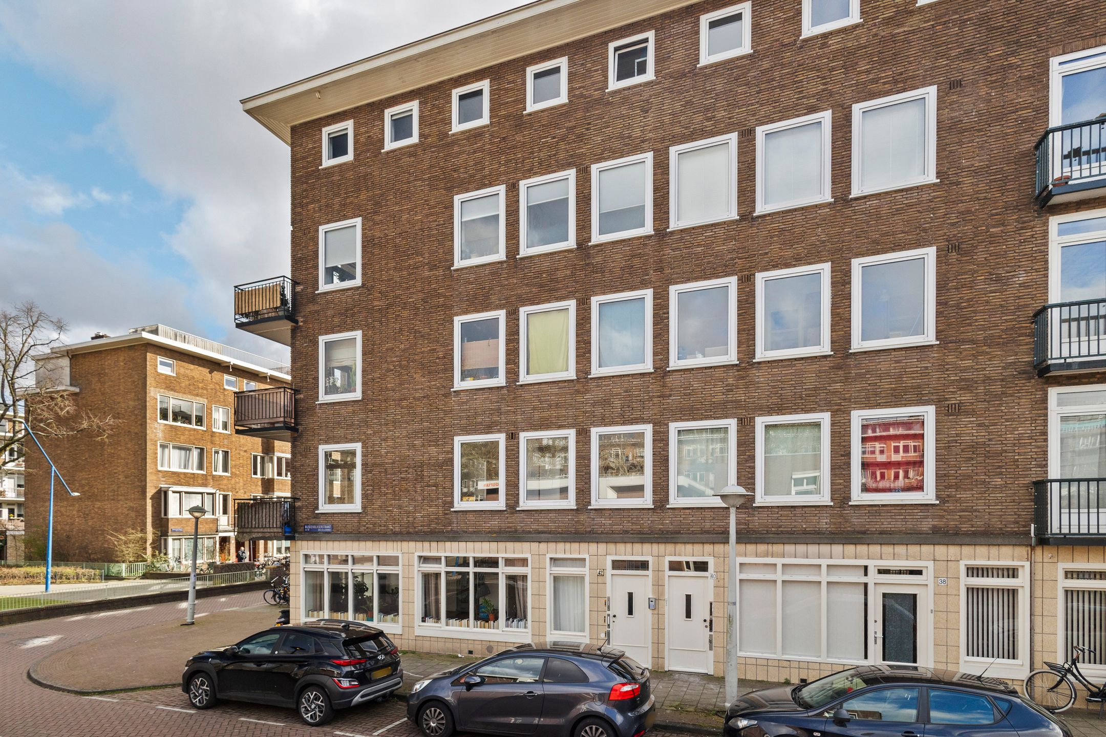 Foto 21 van Buskenblaserstraat 42-1