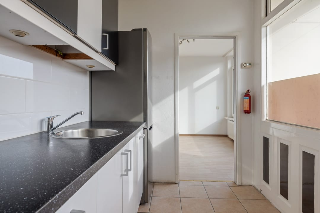 3-Room Apartment with Two Balconies and Storage in Generalenbuurt, Eindhoven — 25