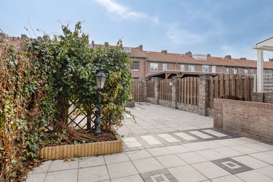 Centraal gelegen gezinswoning met zonnige tuin — 32