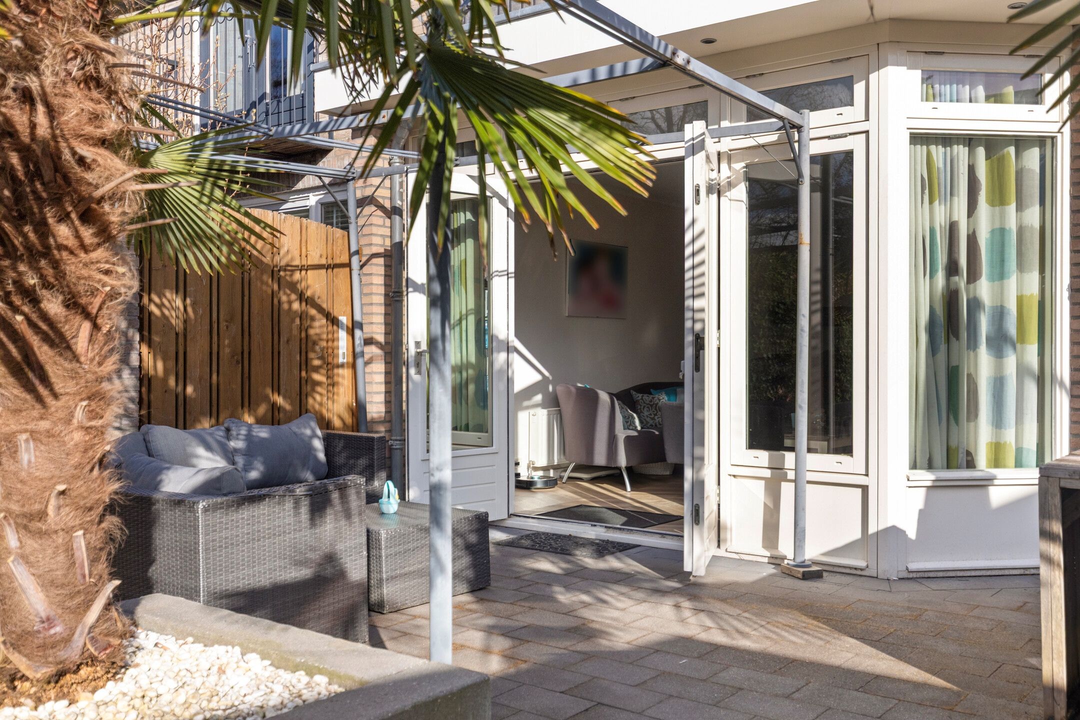 Spacious semi-detached family home with pool in Veenendaal — 44