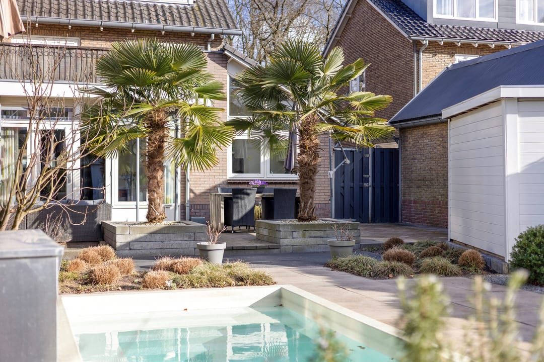 Spacious semi-detached family home with pool in Veenendaal — 51