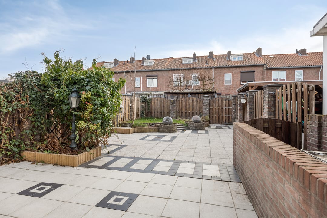 Centraal gelegen gezinswoning met zonnige tuin — 31