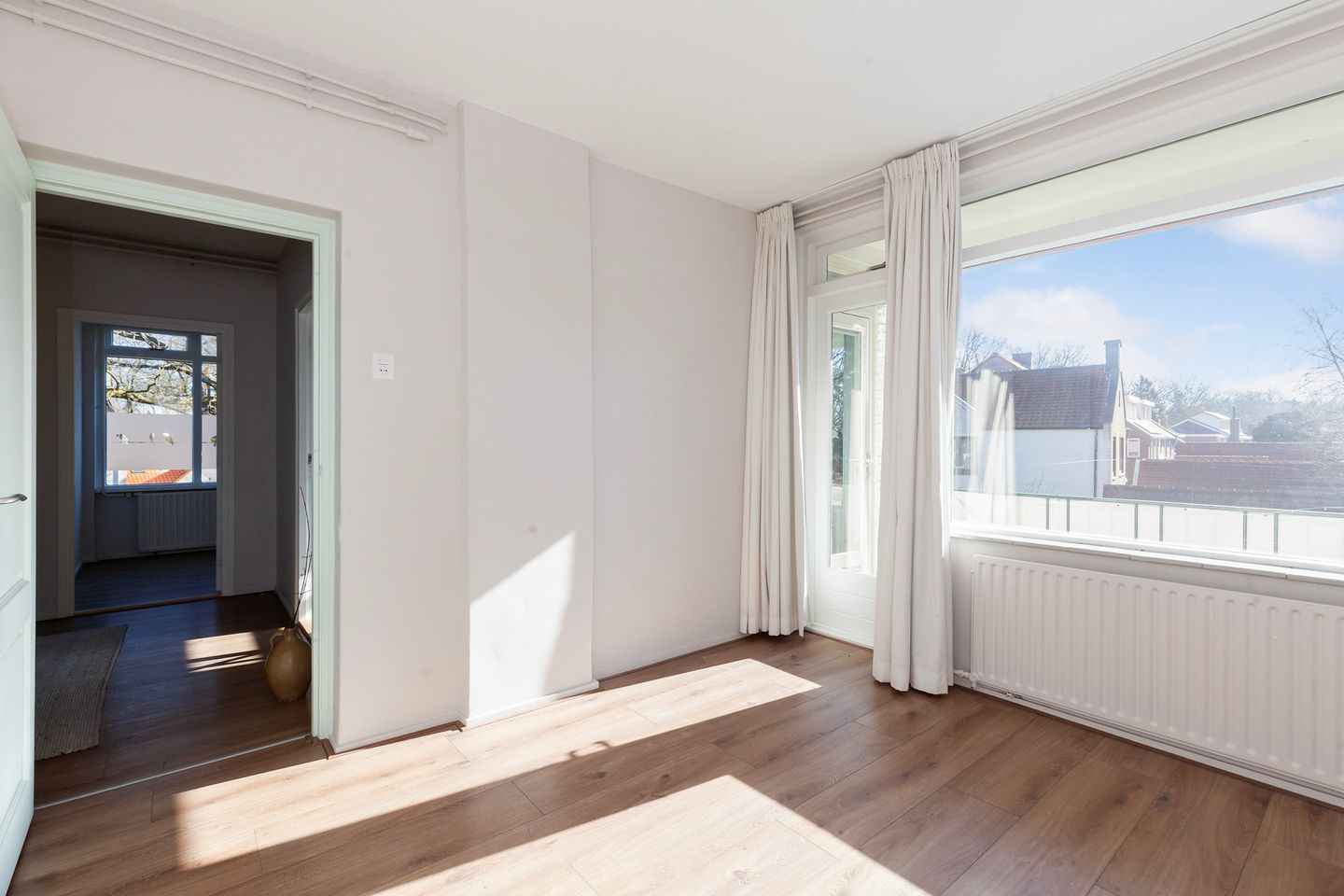 Ready to move in apartment with magnificent view — 18