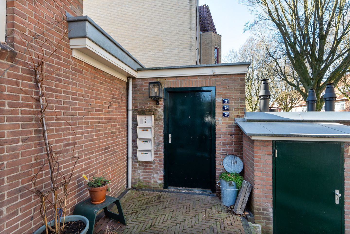 Photo 5 of Borneostraat 3