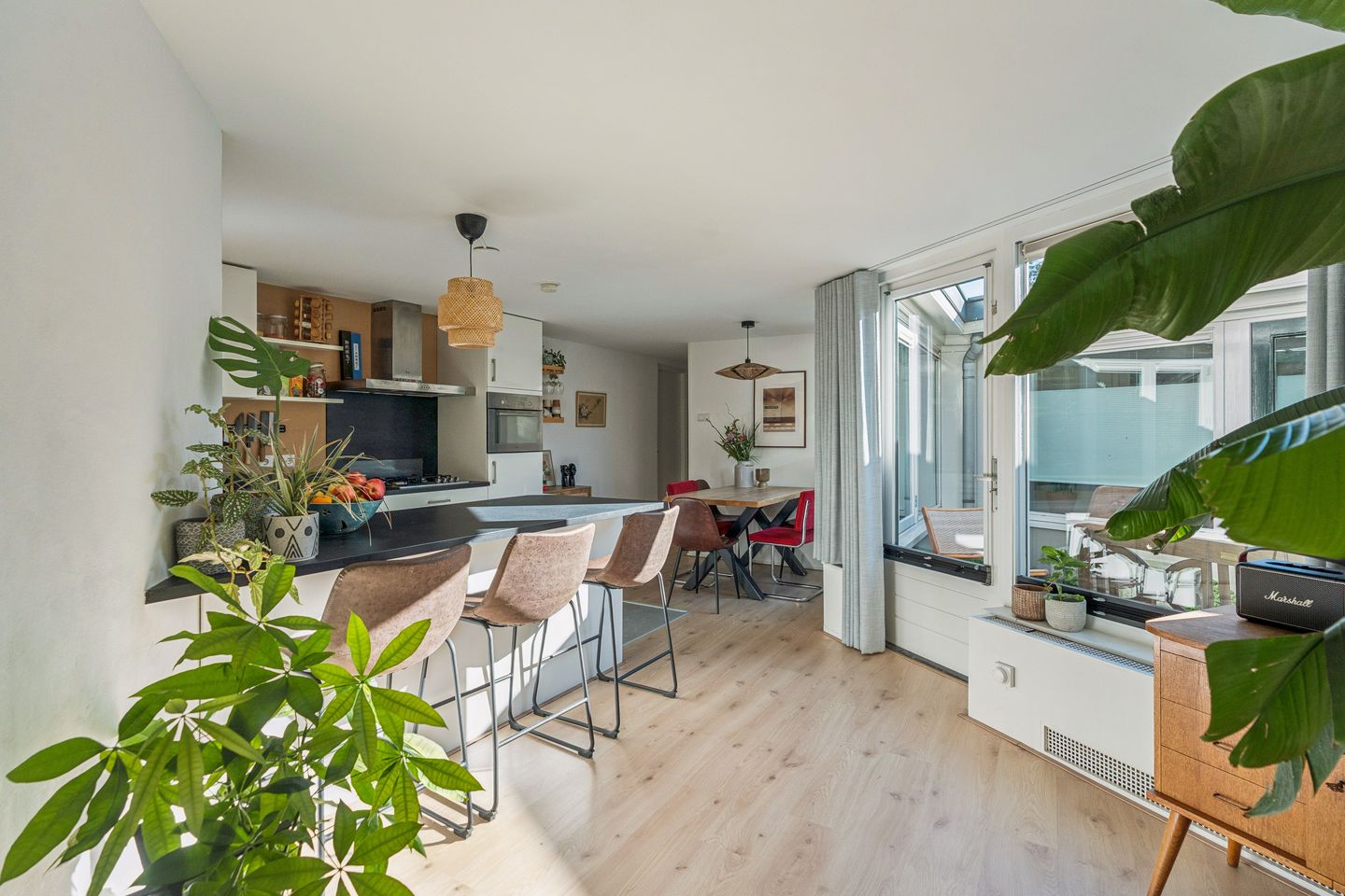 Photo 10 of Borneostraat 3
