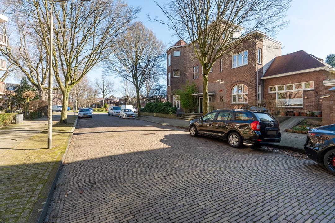 Photo 28 of Borneostraat 3