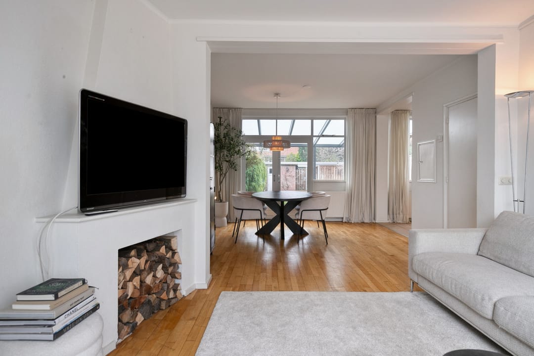 Spacious terraced house with four bedrooms in Eindhoven Eikenburg — 12