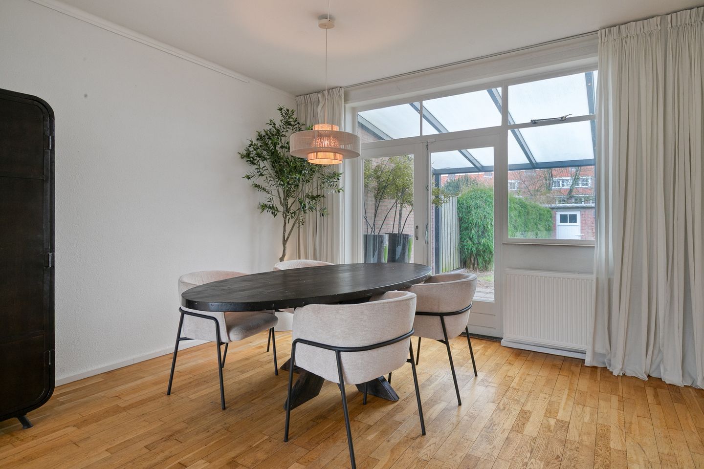 Spacious terraced house with four bedrooms in Eindhoven Eikenburg — 13