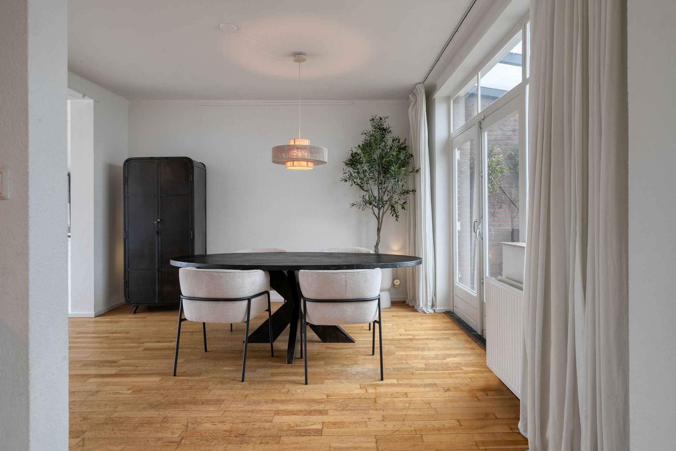 Spacious terraced house with four bedrooms in Eindhoven Eikenburg — 14