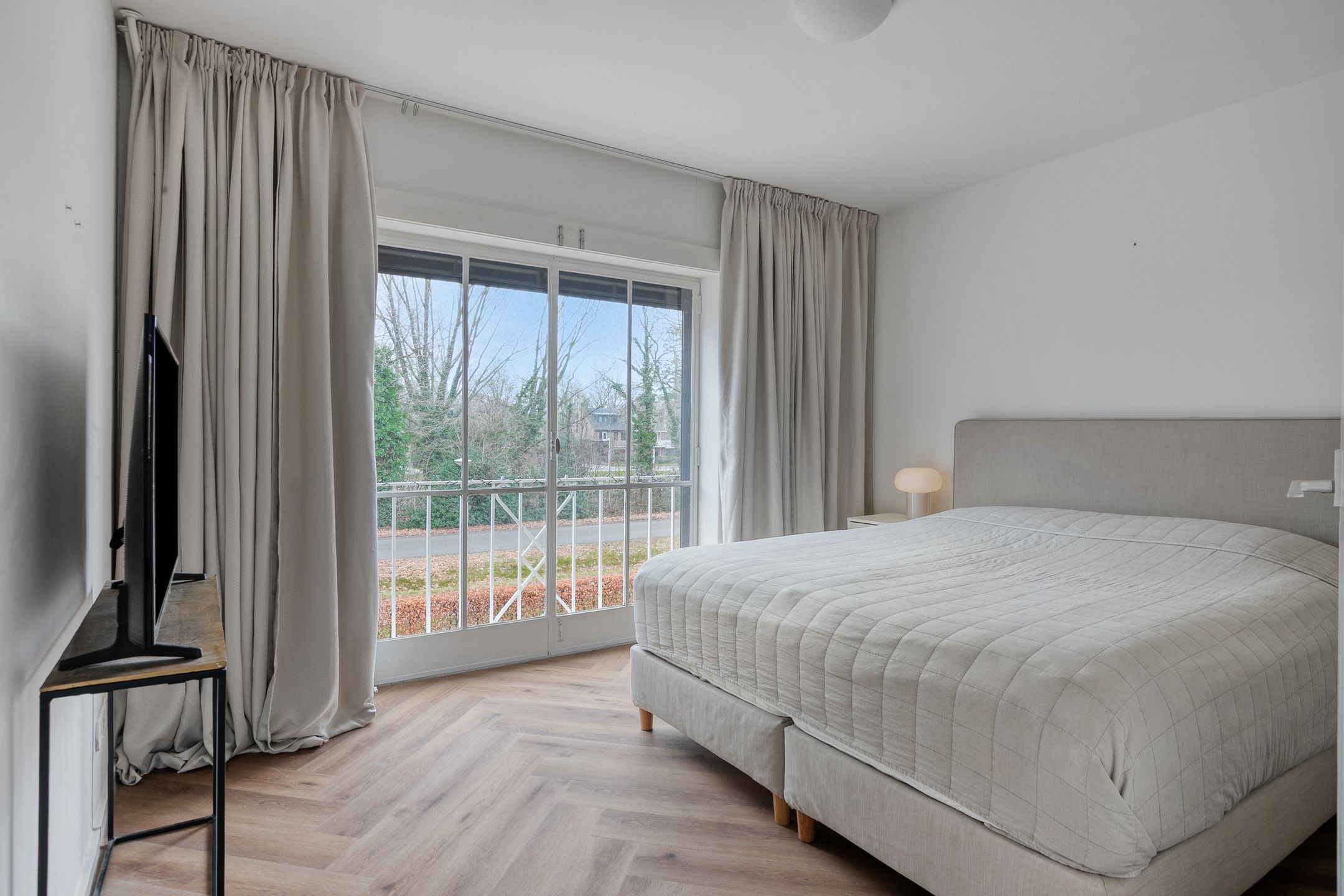 Spacious terraced house with four bedrooms in Eindhoven Eikenburg — 23